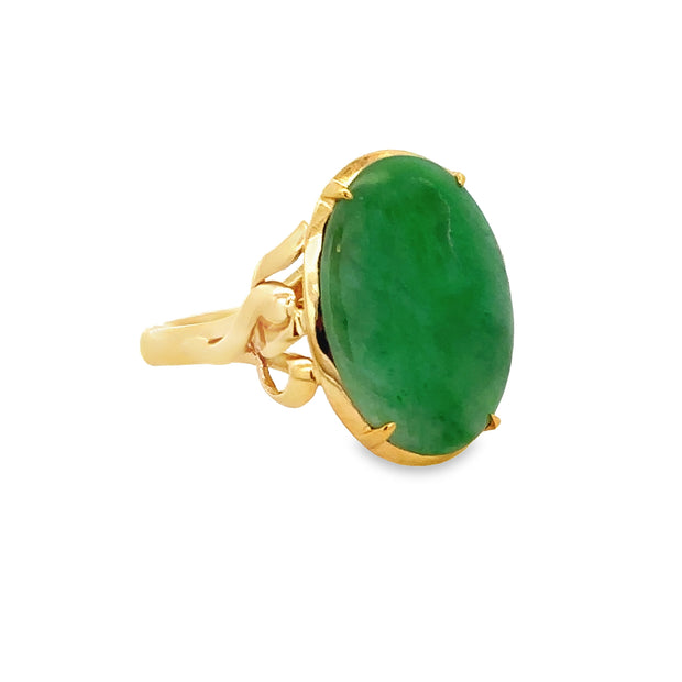 Vintage Jadeite Ring in Yellow Gold