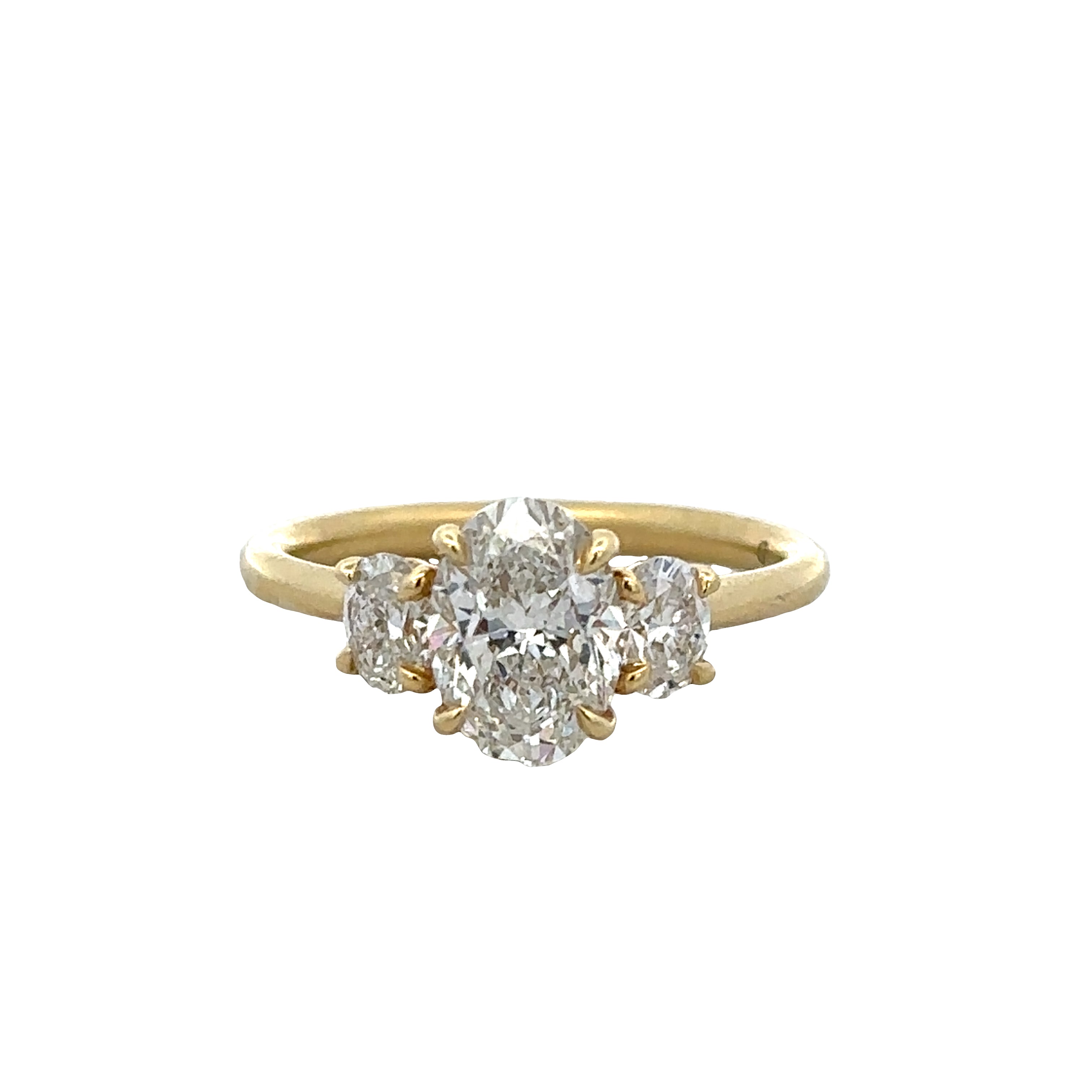 18k Yellow Gold Oval Diamond Three-Stone Engagement Ring – Size 6.75