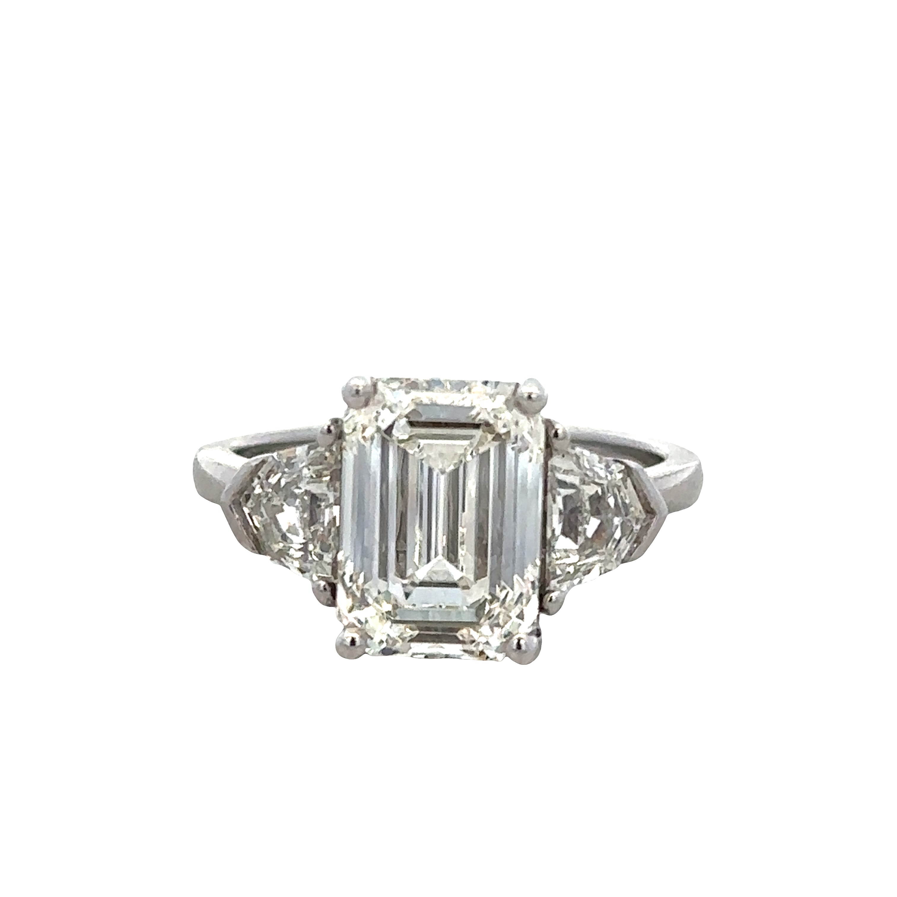 18k White Gold Emerald-Cut Diamond Three-Stone Engagement Ring – Size 6.5