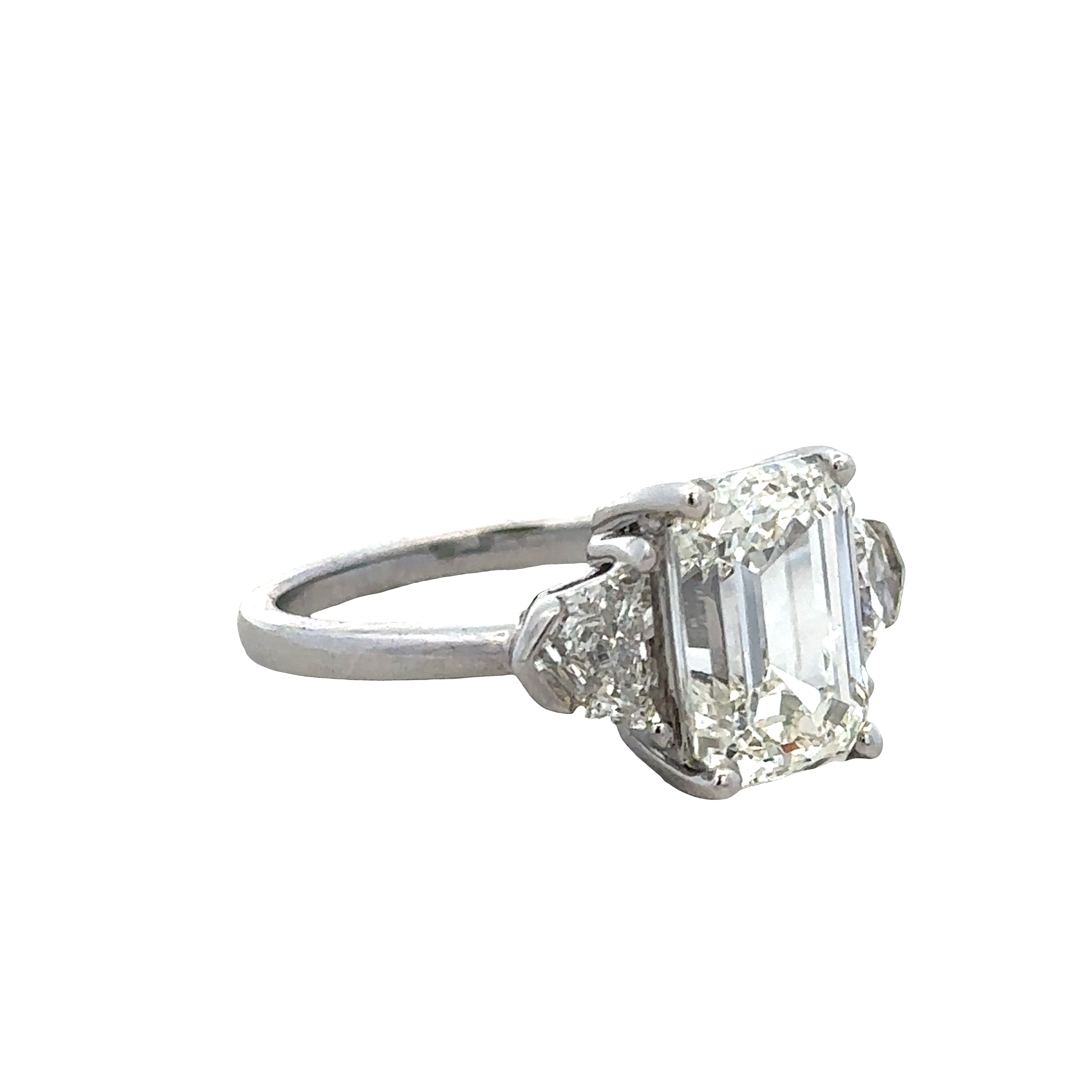 18k White Gold Emerald-Cut Diamond Three-Stone Engagement Ring – Size 6.5