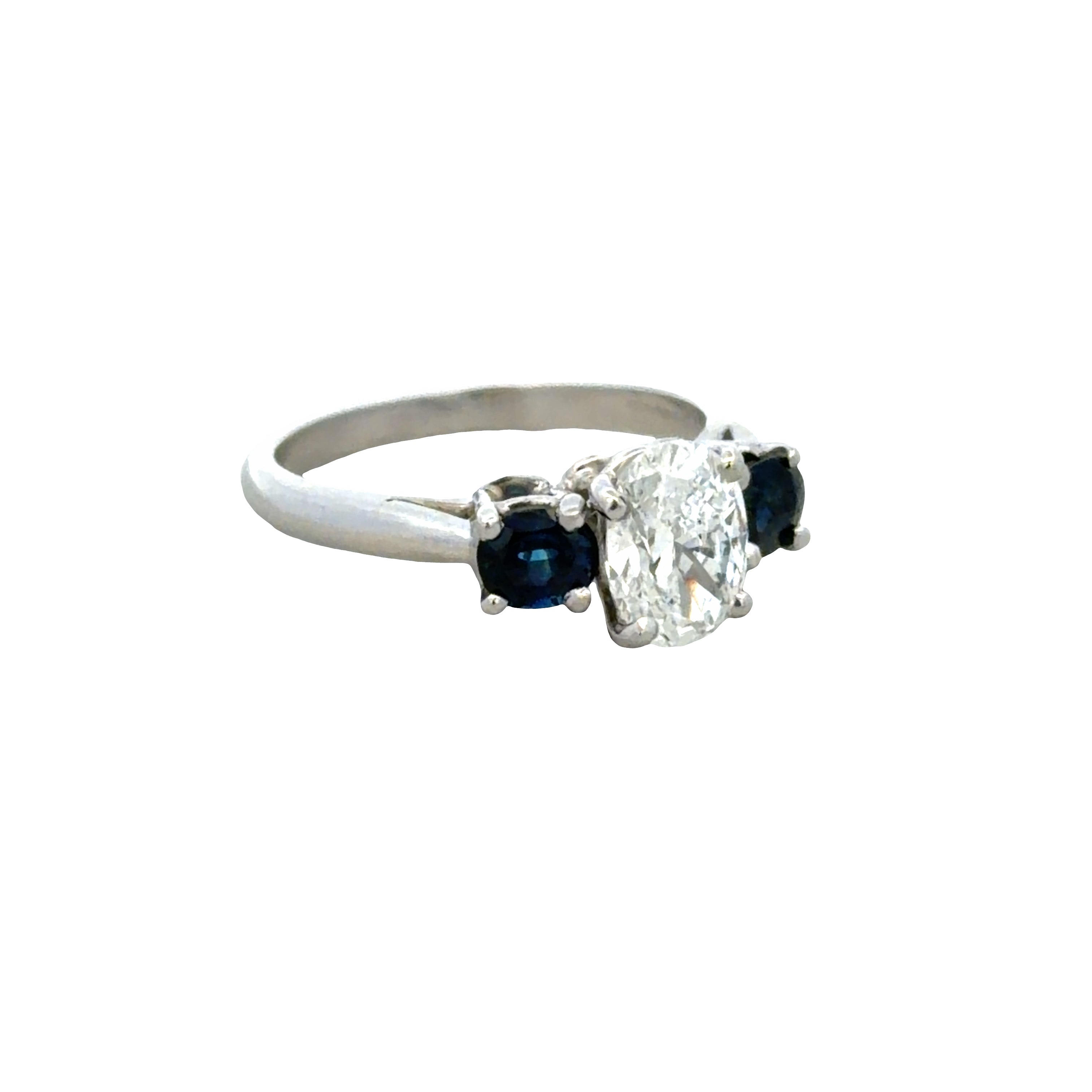 Platinum Oval Cut Diamond & Sapphire Three-Stone Engagement Ring – Size 5.75