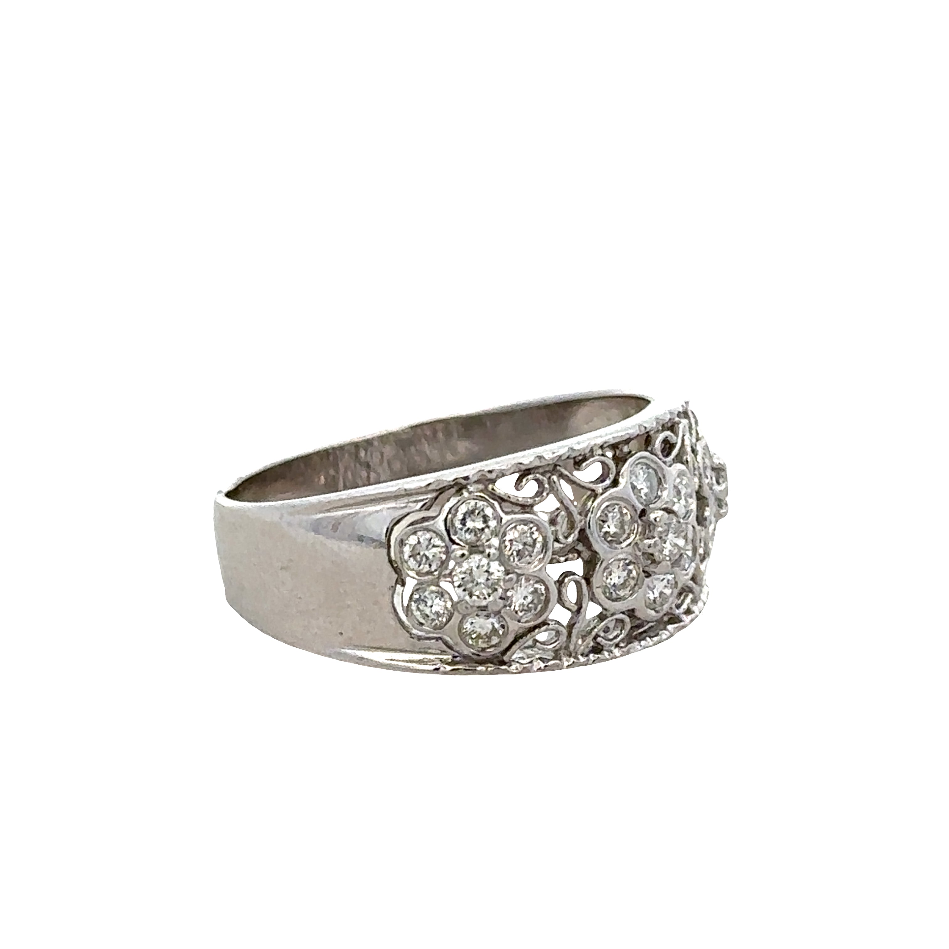 18k White Gold Diamond Floral Filigree Band – Size 9