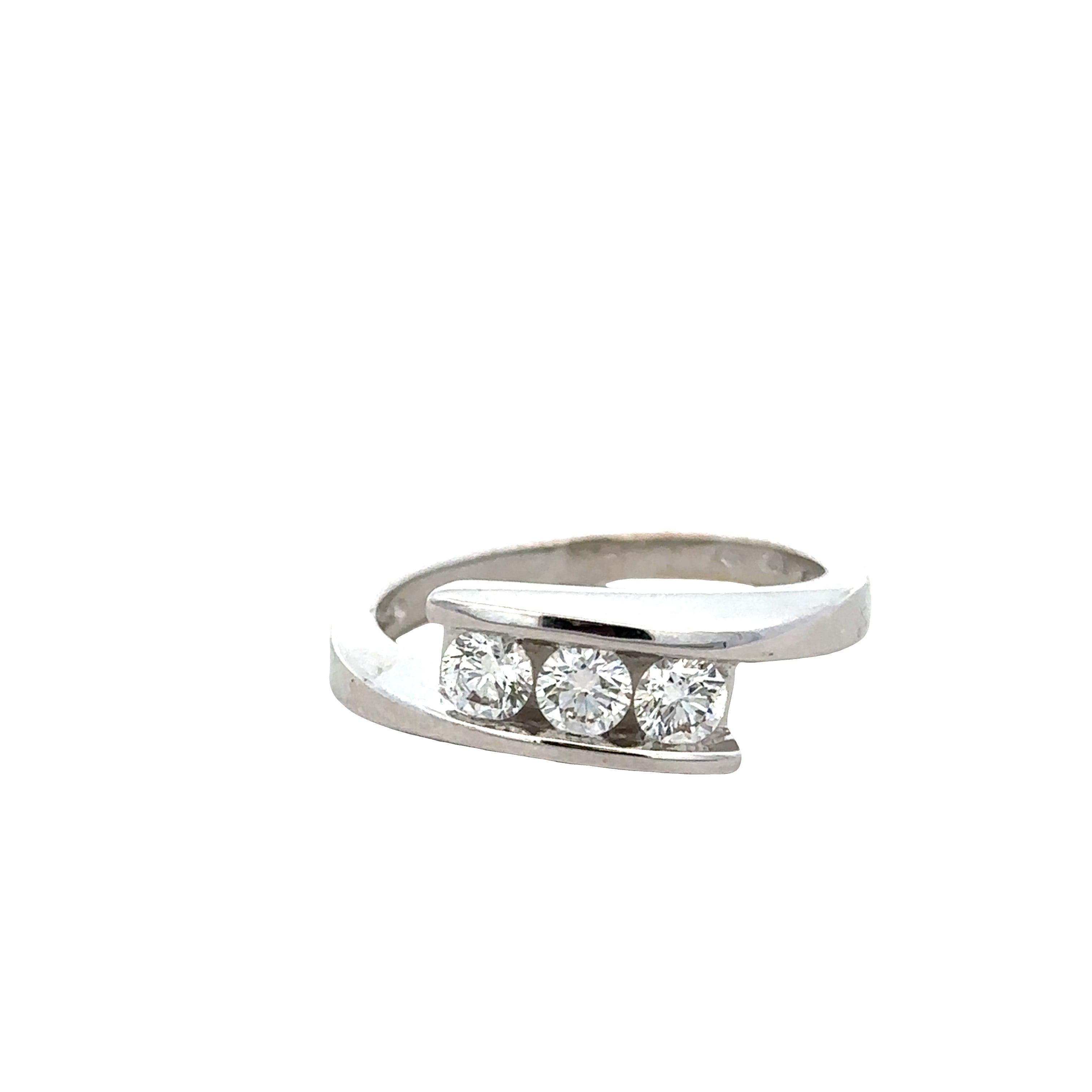 18k White Gold Diamond Bypass Ring – Size 7