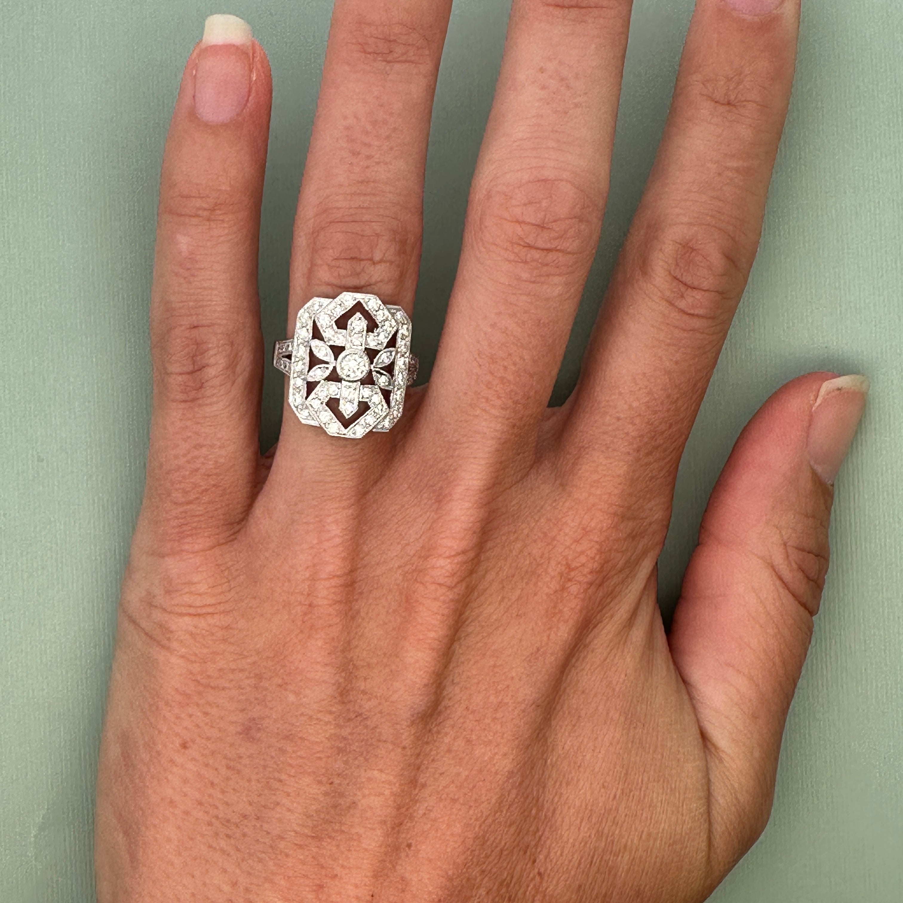 18k White Gold 1.02 CTW Diamond Openwork Shield Ring – Size 6.75