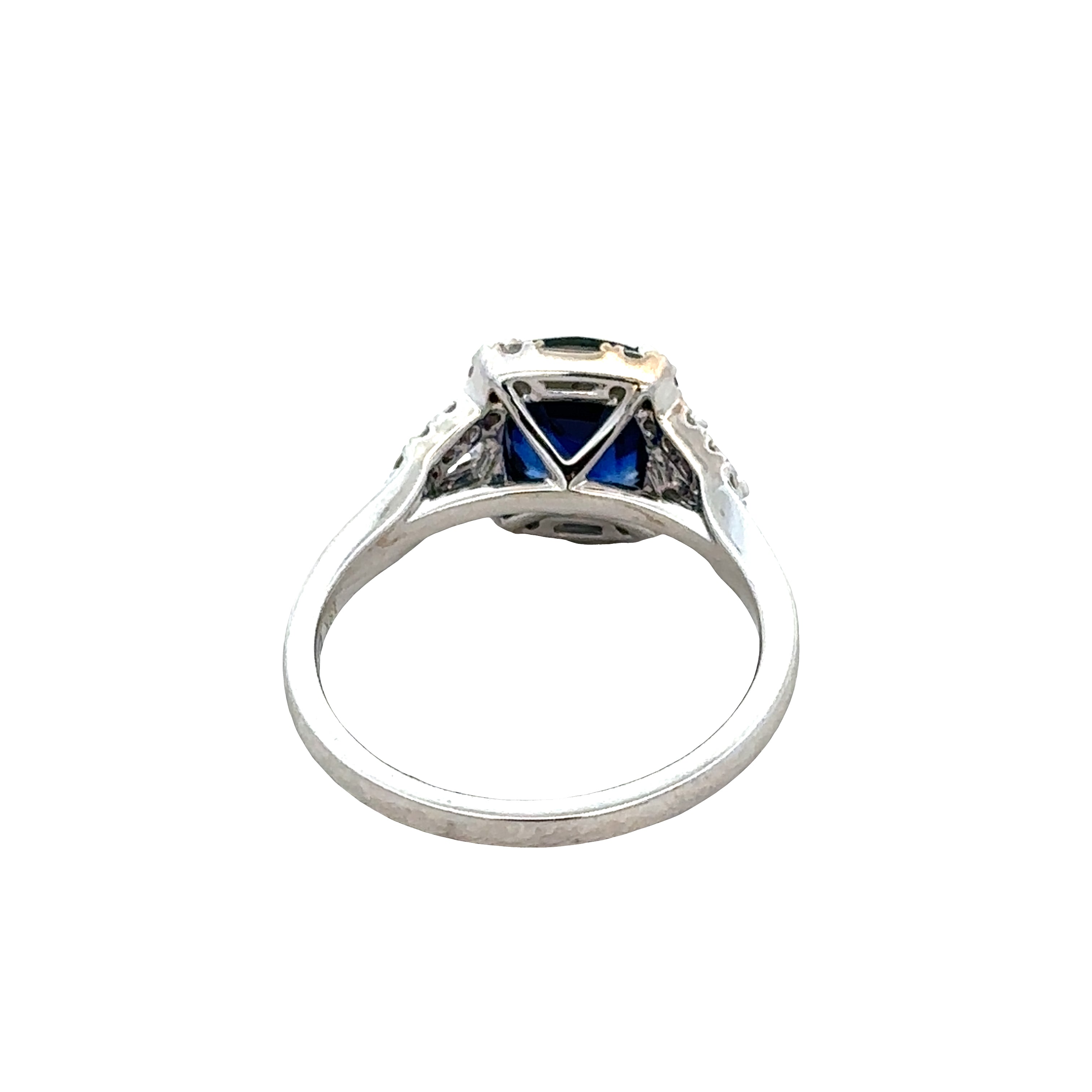 18k White Gold Sapphire & Diamond Halo Ring – Size 7.25