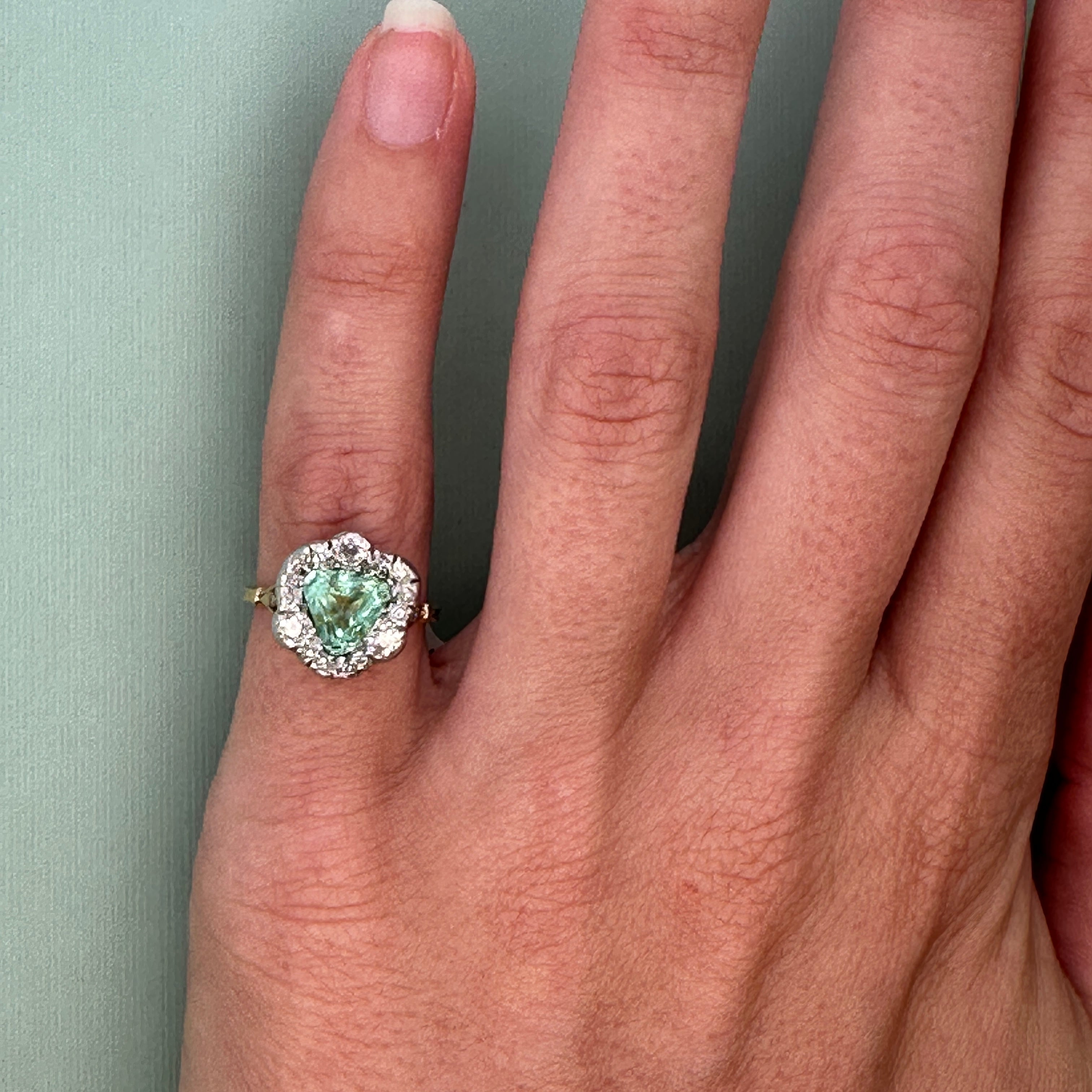 Antique 18k Yellow Gold & Sterling Silver Green Beryl and Old Mine Cut Diamond Halo Ring – Size 5
