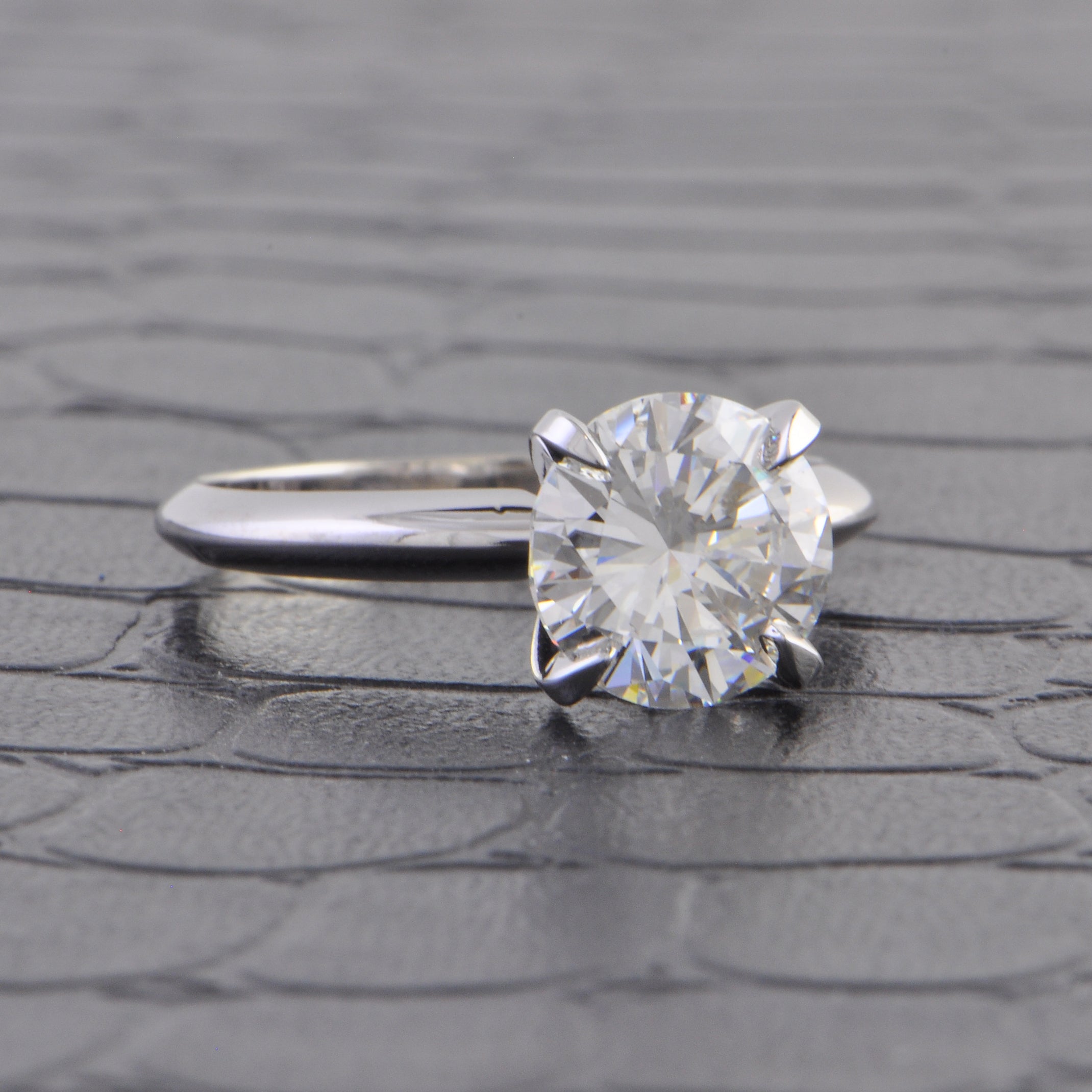 GIA 1.94 ct. E-SI1 Round Brilliant Cut Diamond Engagement Ring