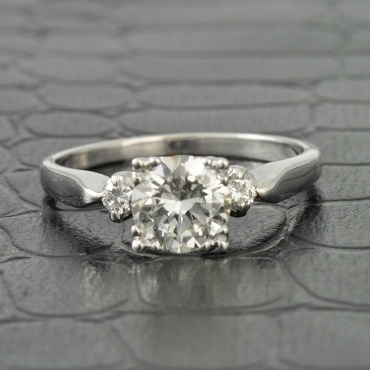 0.93 Carat D-VS1 Round Brilliant Cut Diamond Engagement Ring in Platinum