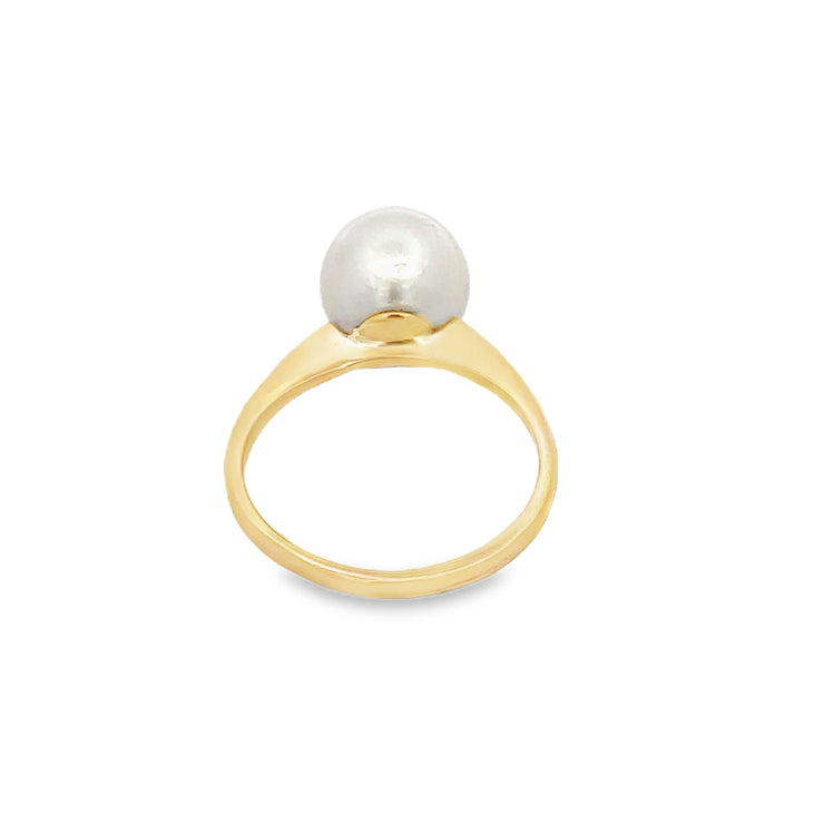 Akoya Cultured Pearl Solitaire Ring in Yellow Gold