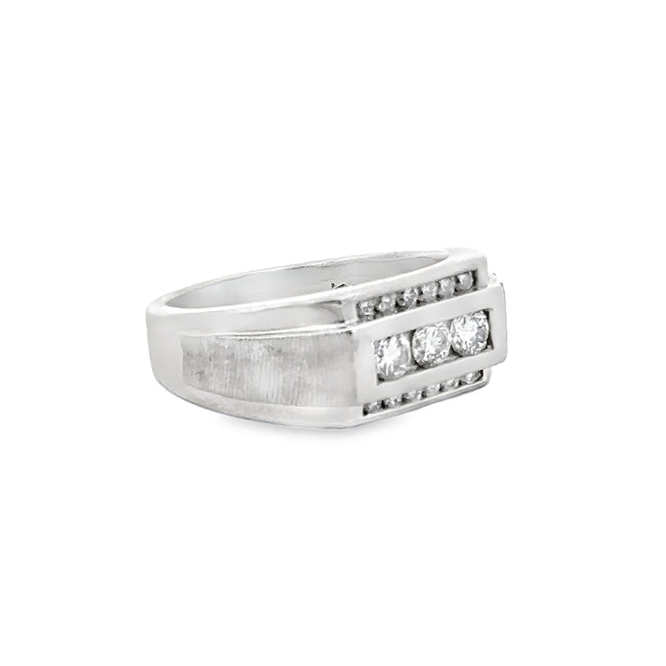 Gents Diamond Ring in Platinum