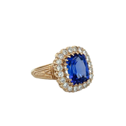 Tanzanite and Diamond Ring in Yellow Gold