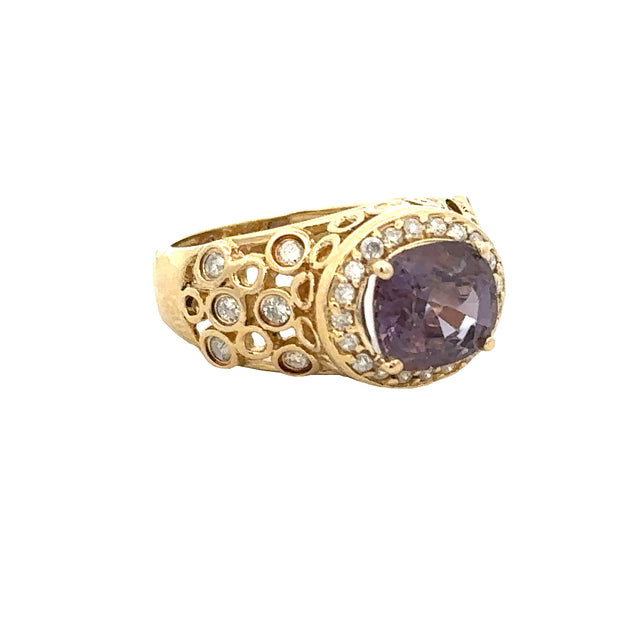Purple Spinel Ring in Yellow Gold