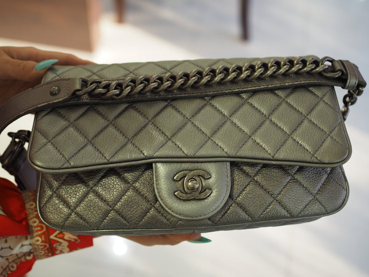 Pre-Owned Chanel Rock Airlines Quilted Flap Bag