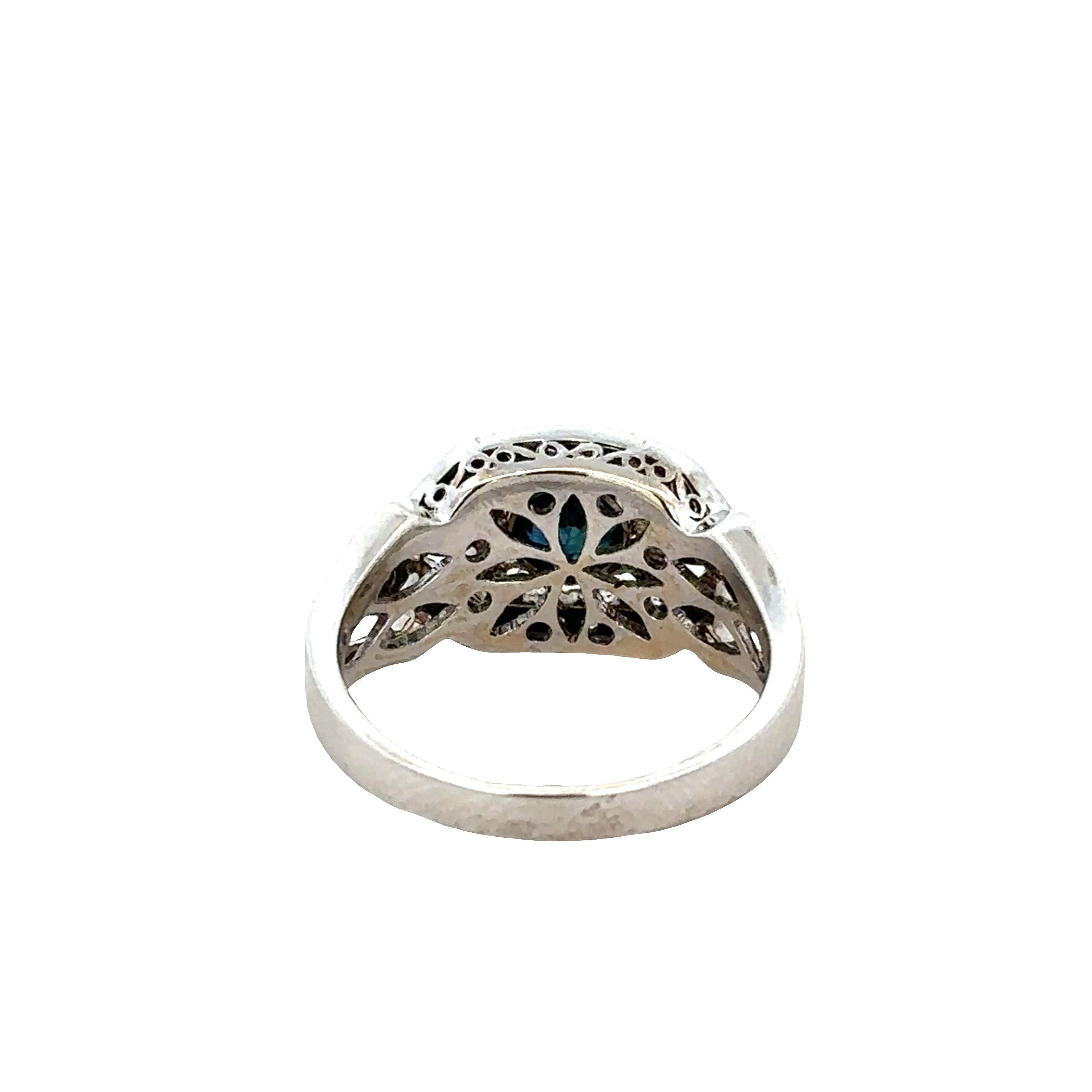 18k White Gold Sapphire & Diamond Vintage-Inspired Ring – Size 8.25