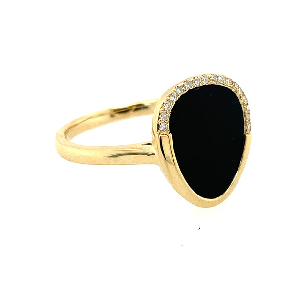Black Onyx and Diamond Ring in Yellow Gold