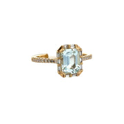 Aquamarine and Diamond Ring in Yellow Gold
