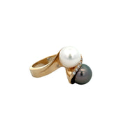 Saltwater Cultured Pearl Bypass Ring in Yellow Gold