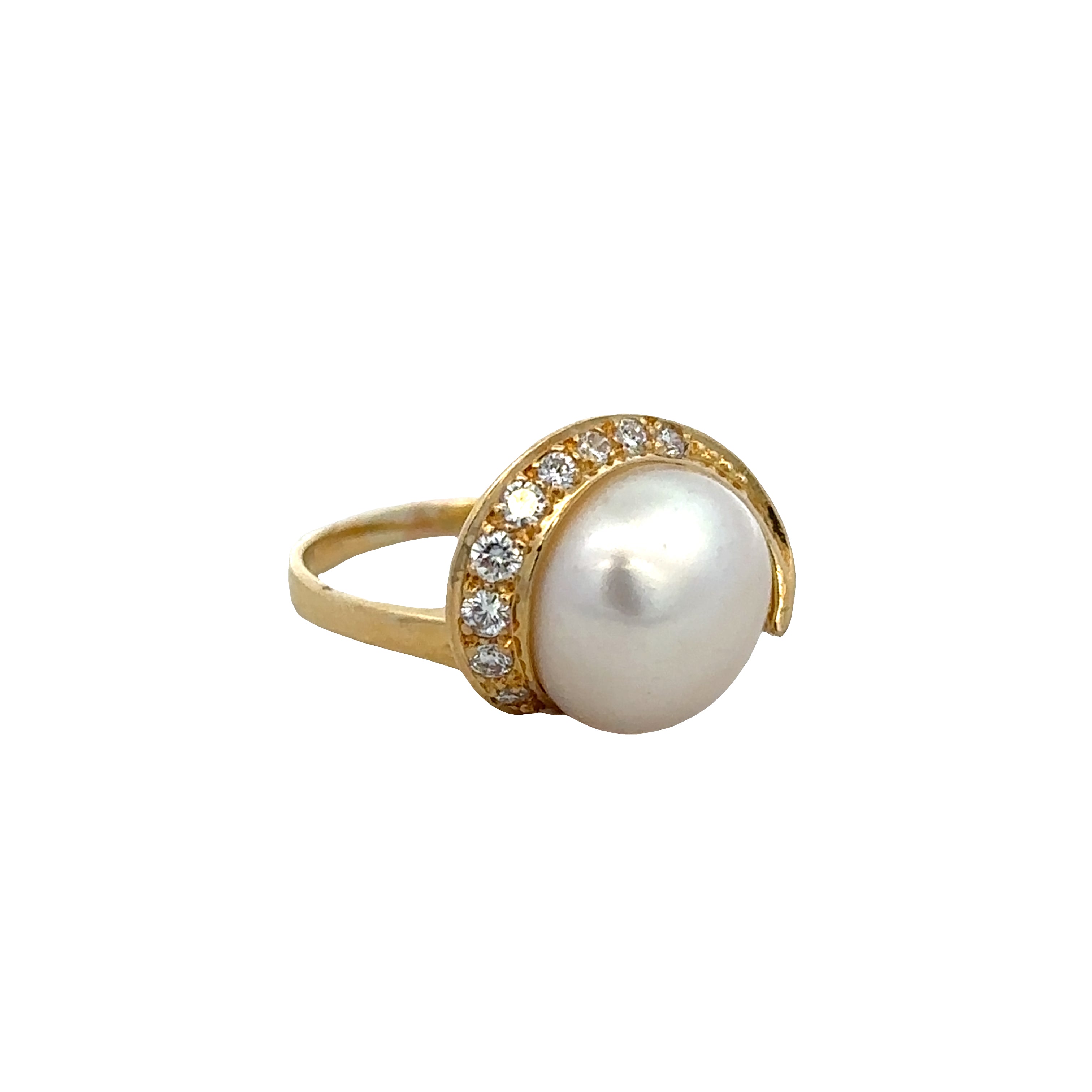 Modern 18k Yellow Gold Cultured Pearl and Diamond Ring – Size 6