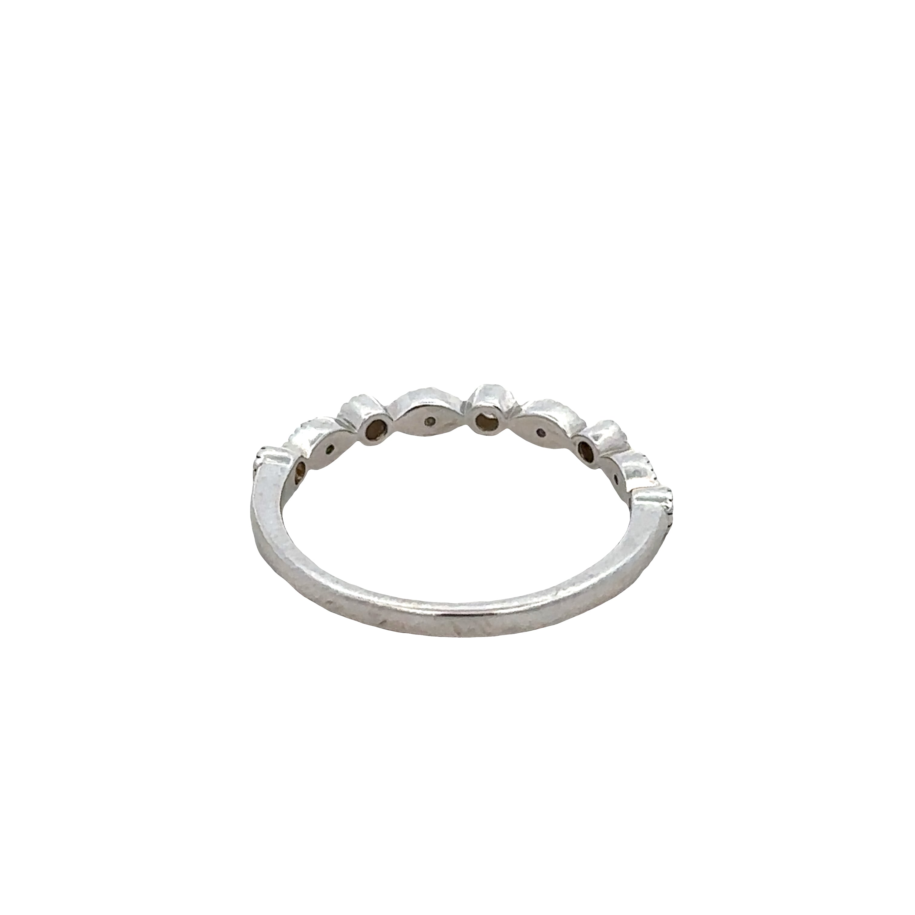 14k White Gold 0.10 Carat Diamond Milgrain Alternating Band – Size 6.25