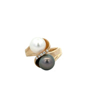 Saltwater Cultured Pearl Bypass Ring in Yellow Gold