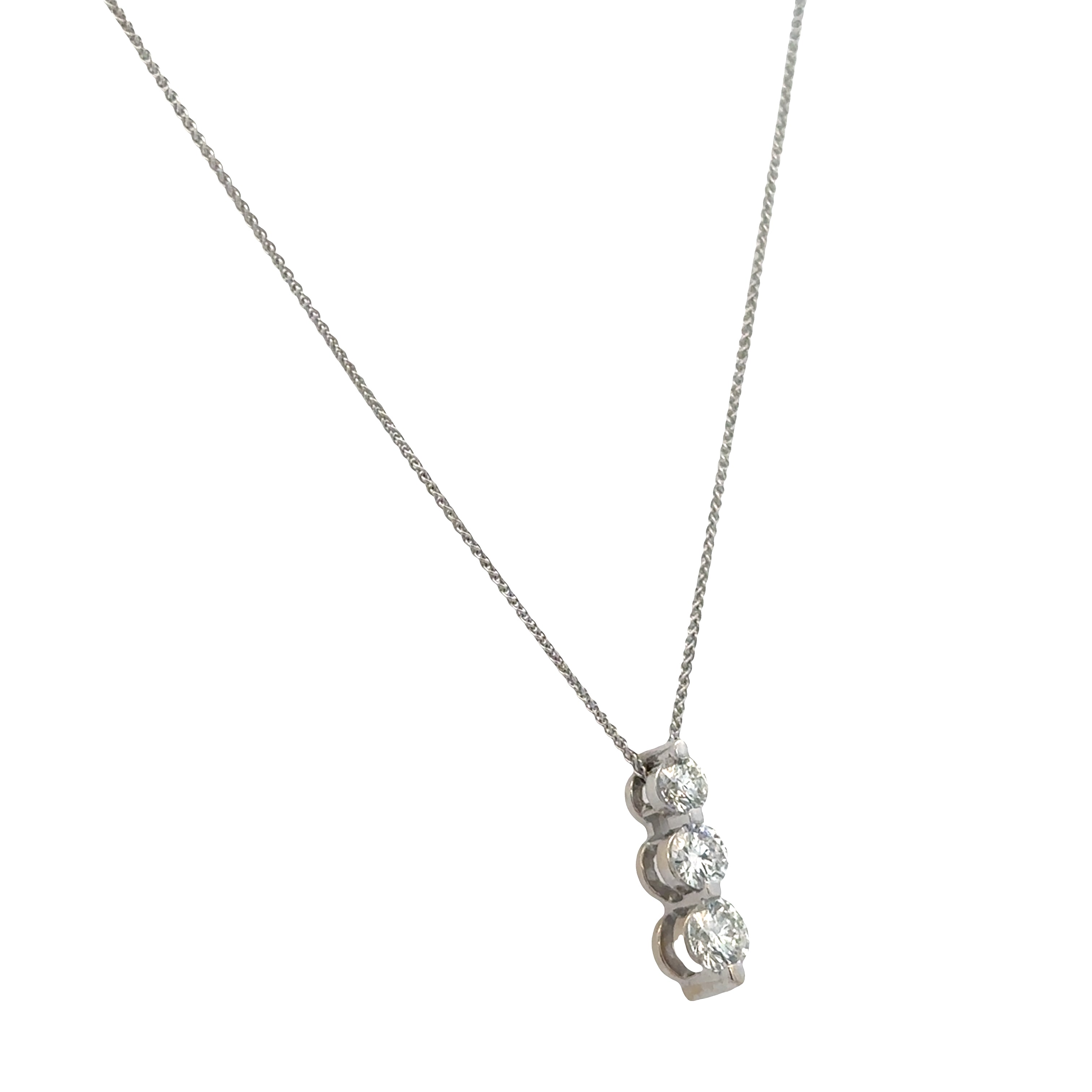 14k White Gold Graduated Diamond Pendant Necklace