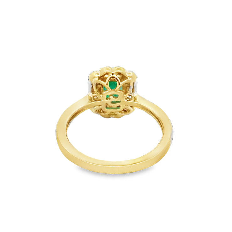 Emerald and Diamond Scalloped Halo Ring in Yellow Gold