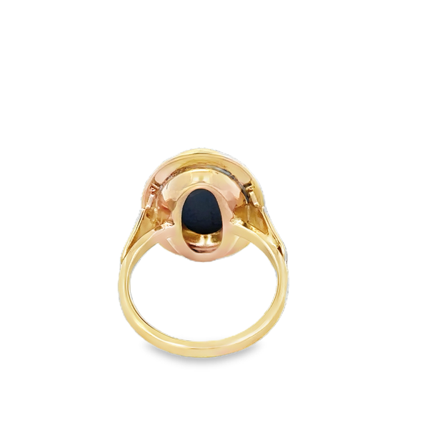 Vintage Wedgewood Cameo Ring in Yellow Gold