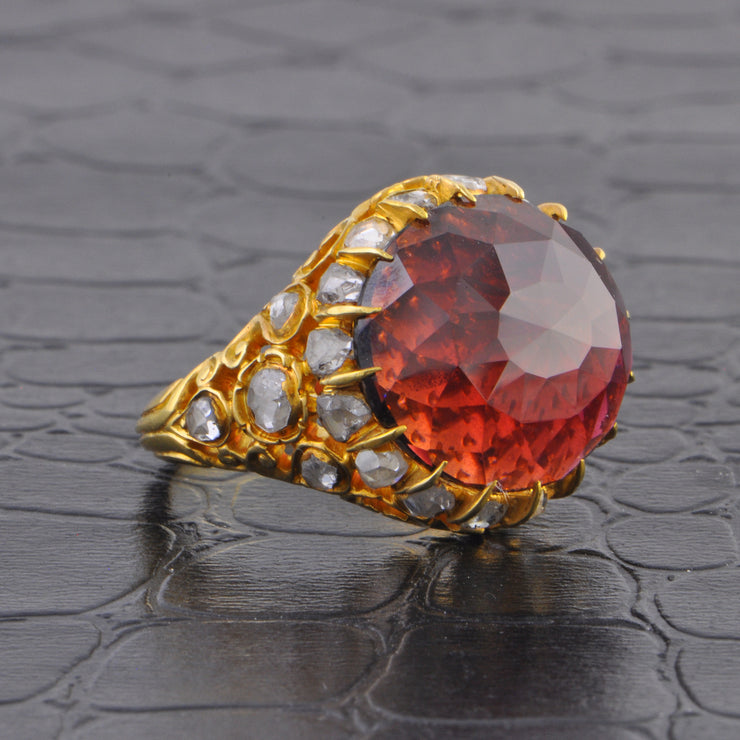 Stunning Antique Georgian Garnet and Rose Cut Diamond Ring in Yellow Gold ca. 1780s