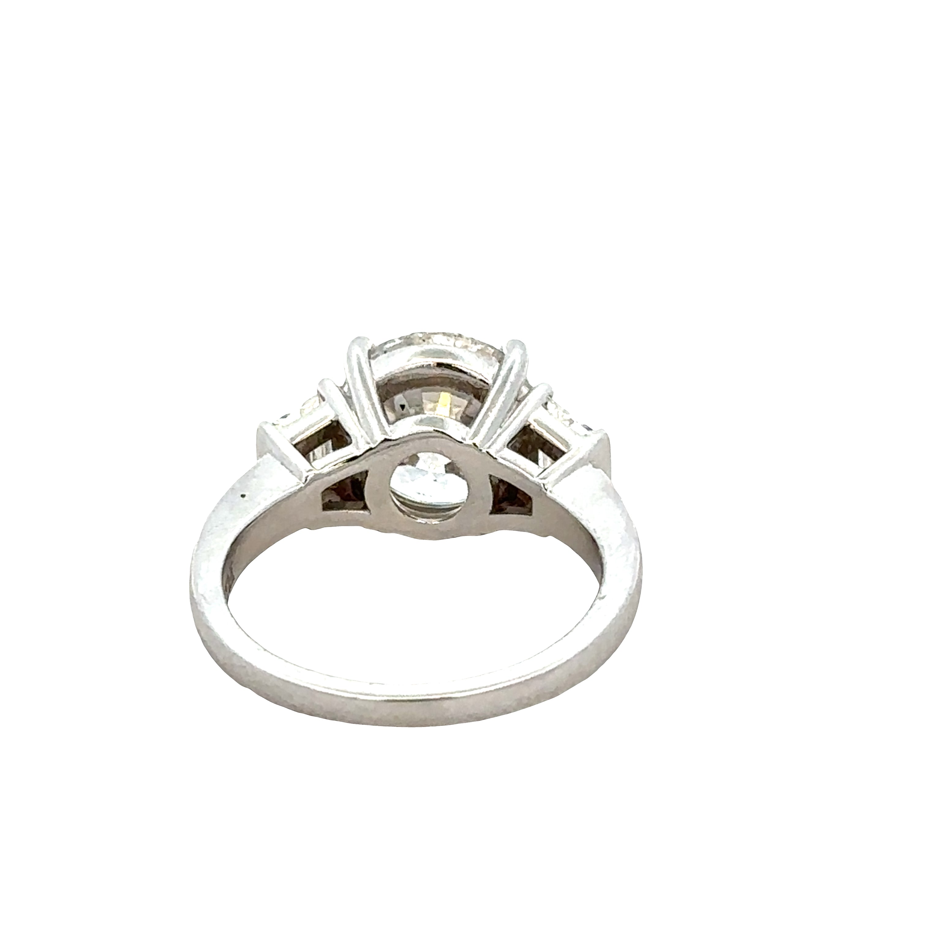 18k White Gold Three-Stone Diamond Engagement Ring – Size 6