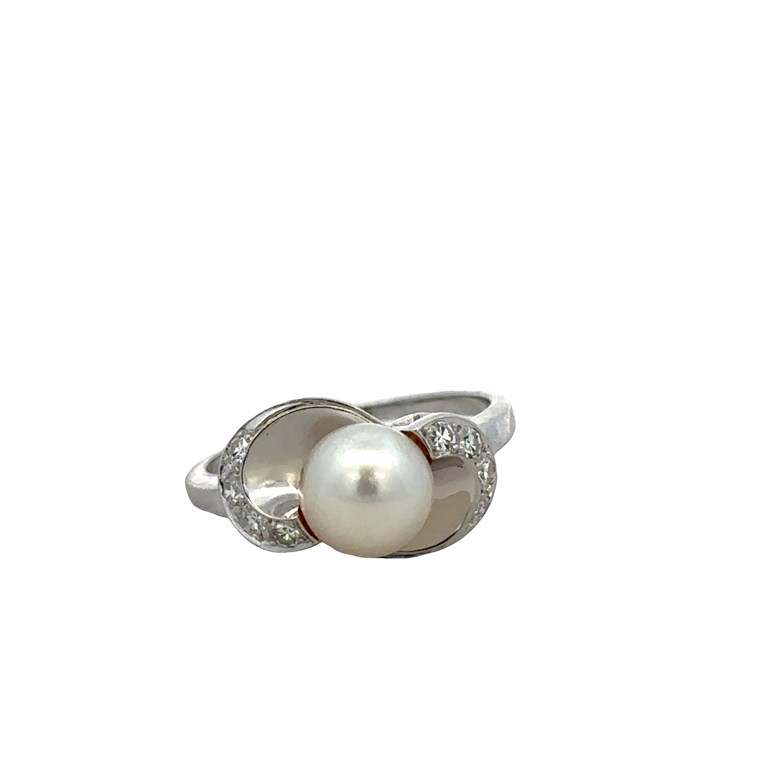 Vintage 18k White Gold Pearl & Diamond Ring – Size 6.25