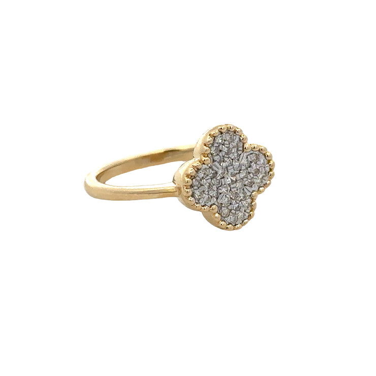 Diamond Clover Ring in Yellow Gold