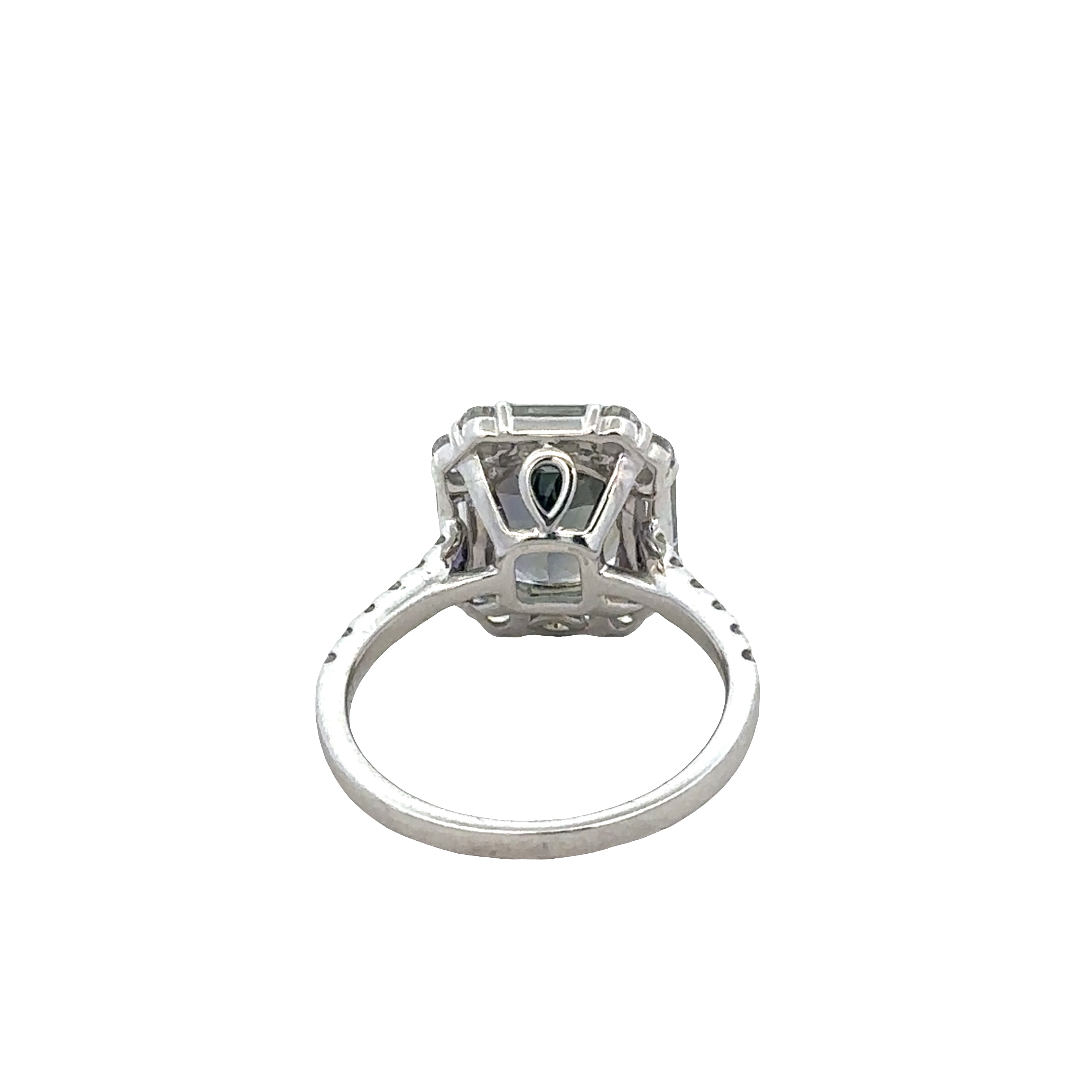 18k White Gold Tanzanite & Diamond Halo Ring – Size 7