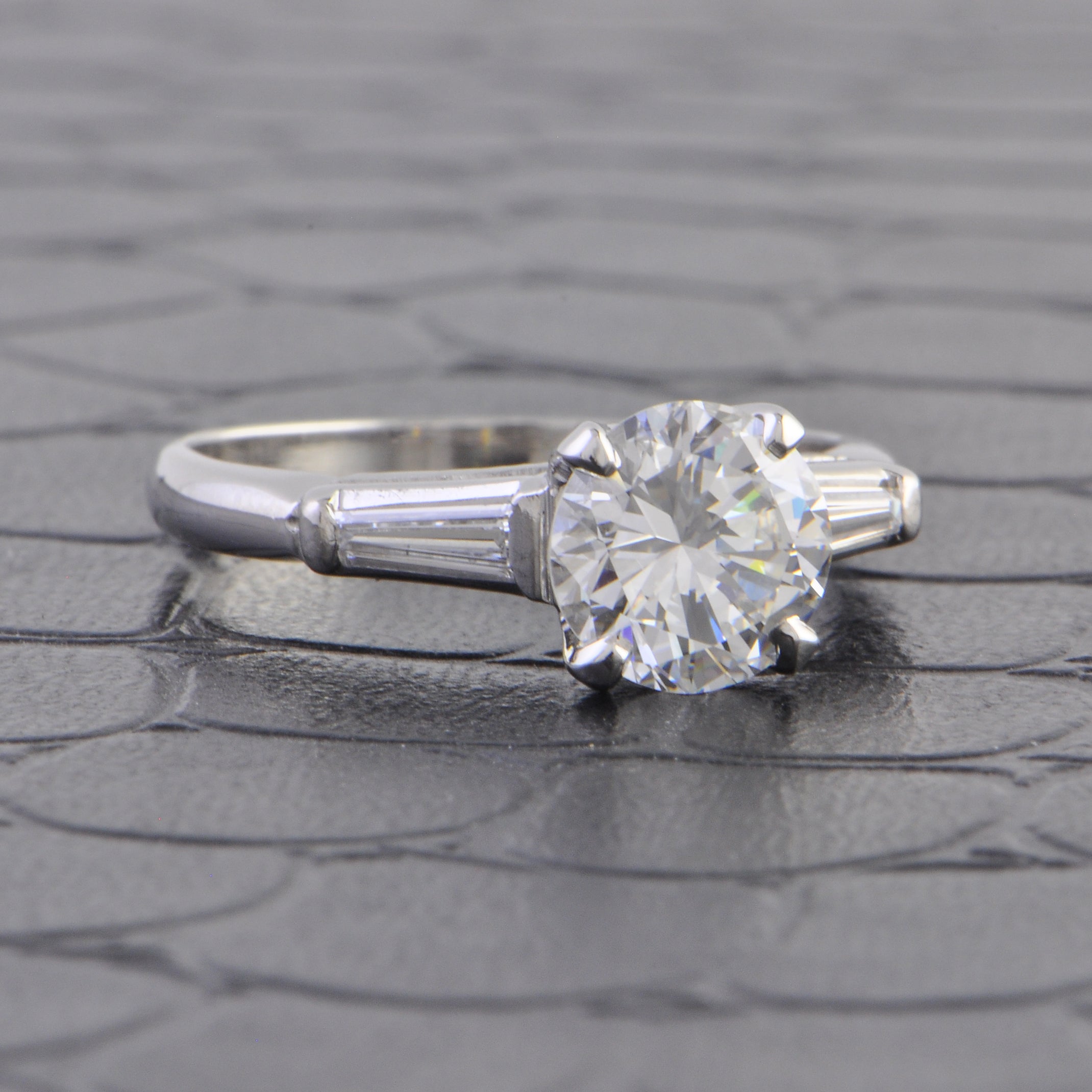 GIA 1.41 ct. G-VS1 Classic Round Brilliant Cut Diamond Engagement Ring