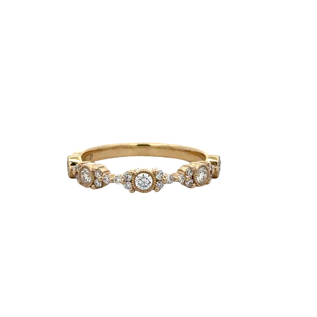 Milgrain Edged Diamond Band in Yellow Gold