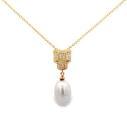 Diamond and Emerald Cheetah Pearl Pendant in Yellow Gold