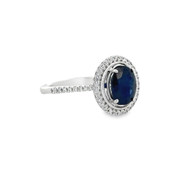 Blue Sapphrie and Diamond Ring in White Gold