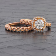 GIA 1.01 ct. Round Brilliant Cut Diamond Engagement Ring in Matching Wedding Band in Rose Gold