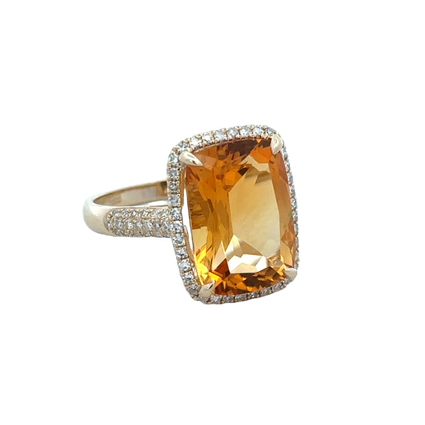 Citrine and Diamnod Ring in Yellow Gold