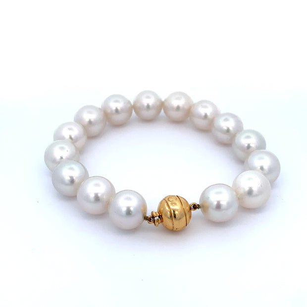 Mikimoto Cultured South Sea Pearl Bracelet in Yellow Gold