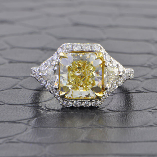 Internally Flawless Fancy 3.05 ct. Light Yellow Diamond Ring in 18k Two Tone Gold