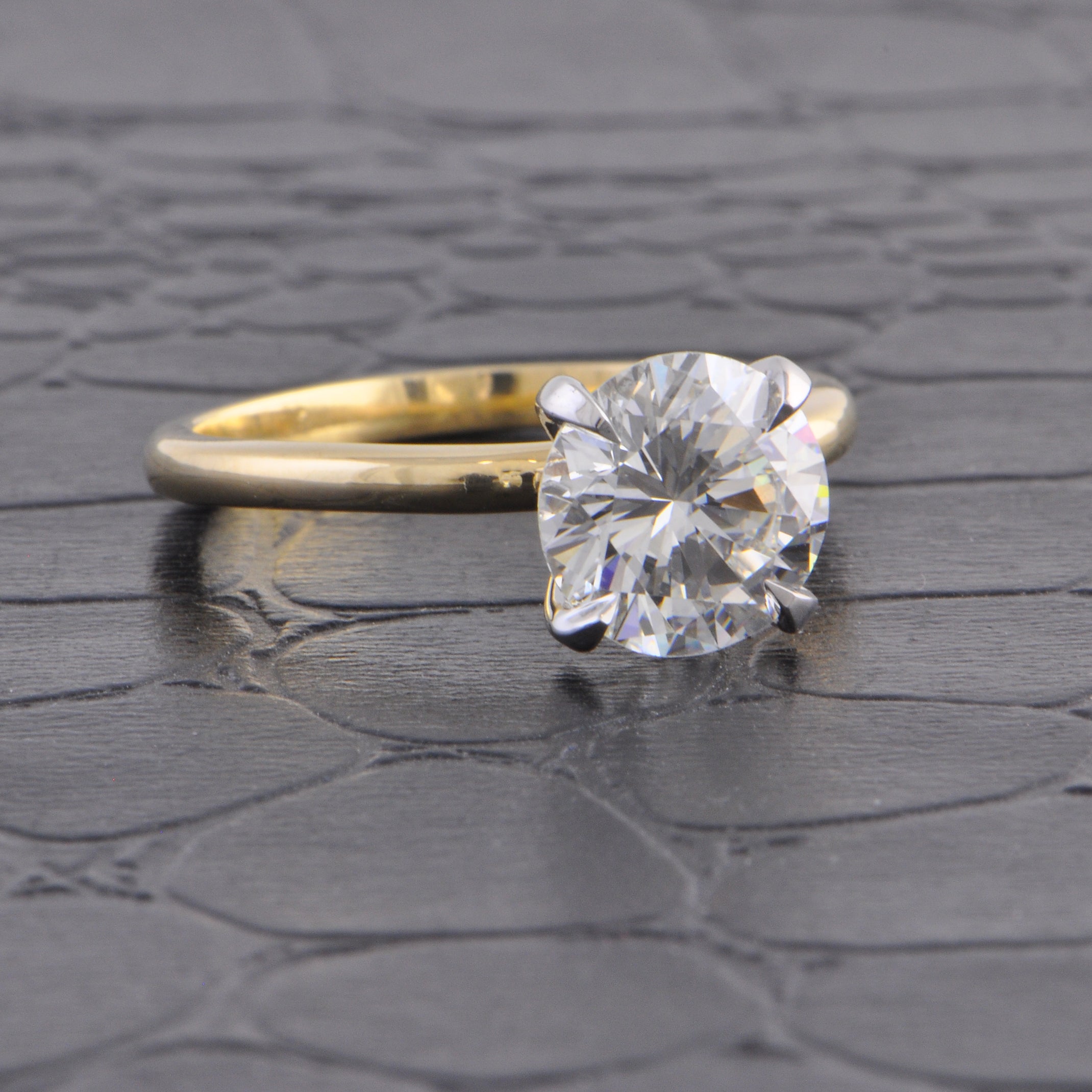 GIA 2.07 Carat H - VS2 Round Brilliant Cut Diamond