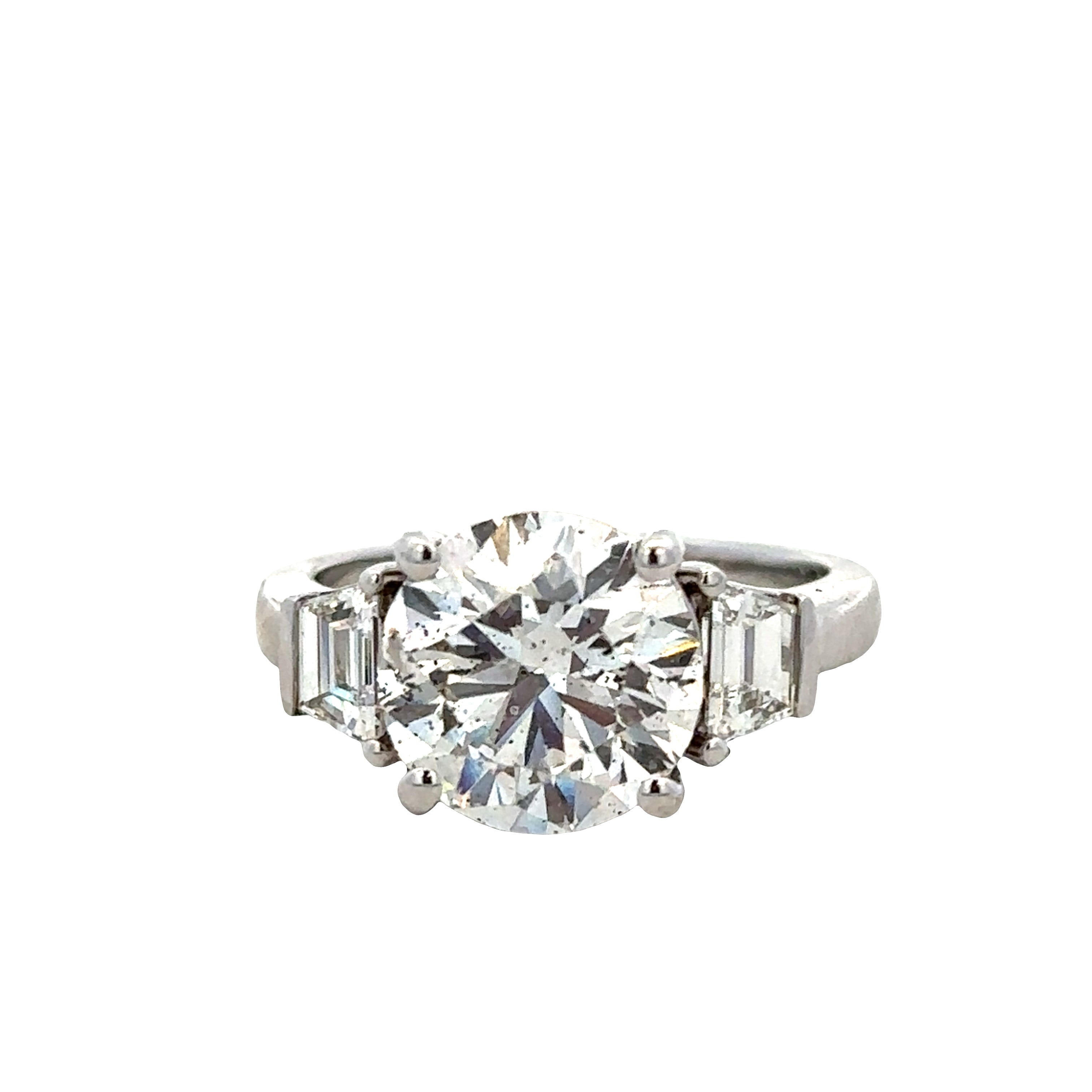 18k White Gold Three-Stone Diamond Engagement Ring – Size 6